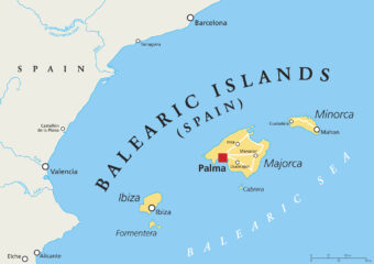 Übersichtskarte mit Formentera südlich von Ibiza und den weiteren Baleareninseln.